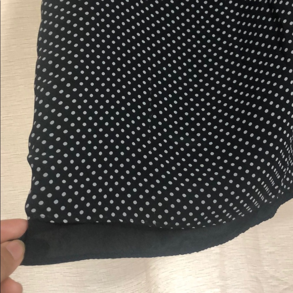 Tops - Picture 2 of 5
